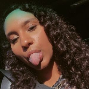 Meet your Posher, Keya